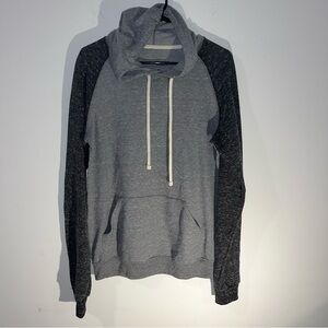 Sonoma Size MD Light Gray Hoodie